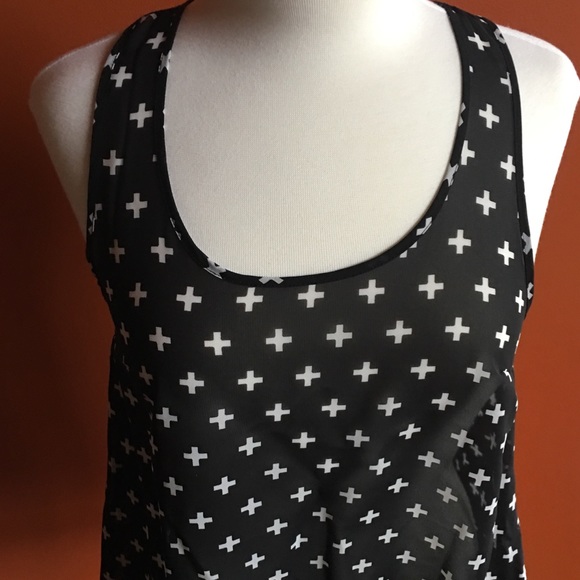 Scoop Neck➕Tank, Size M - Picture 2 of 6